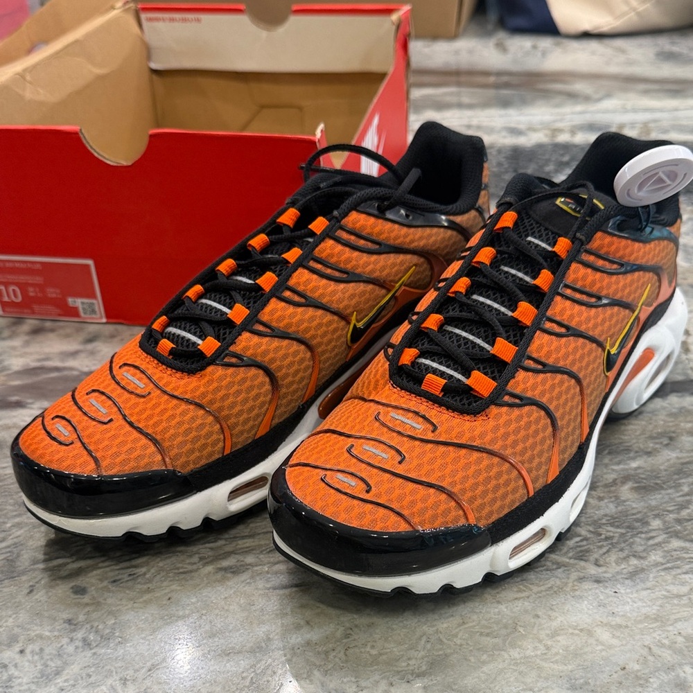 Nike Men's Air Max Plus
